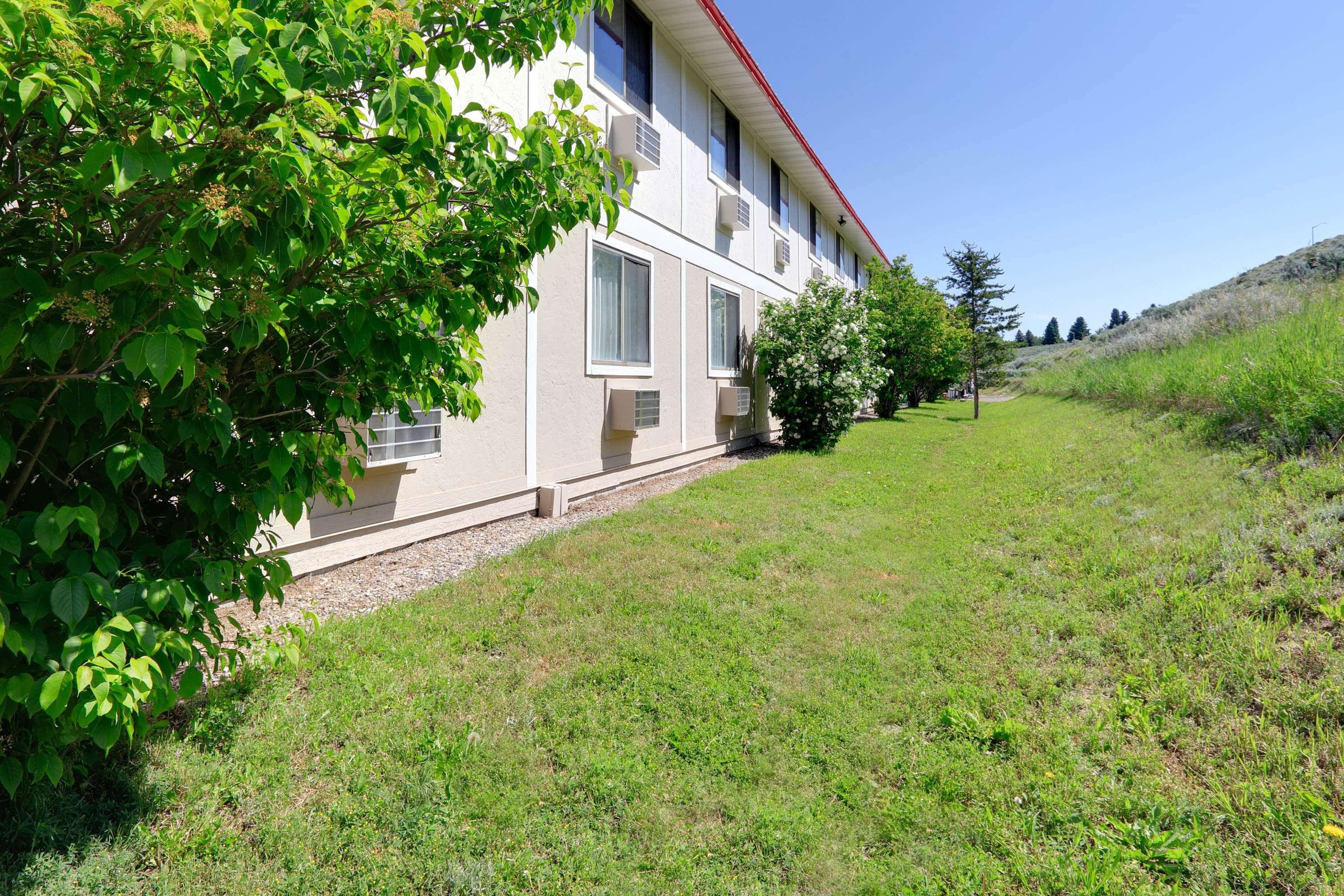 Super 8 By Wyndham Cody Hotel Kültér fotó