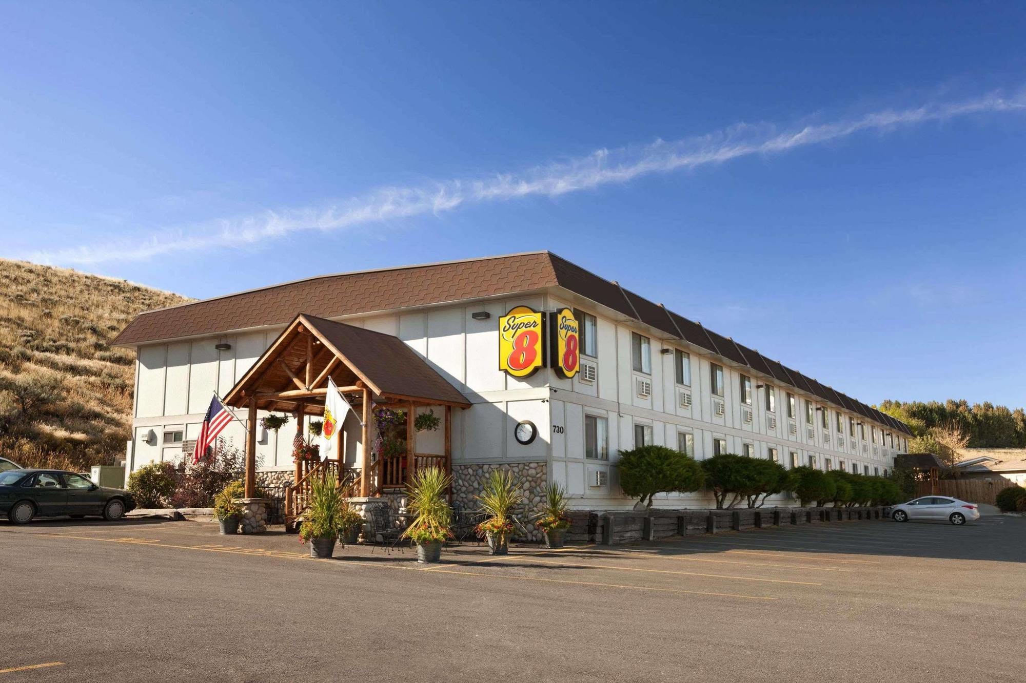 Super 8 By Wyndham Cody Hotel Kültér fotó